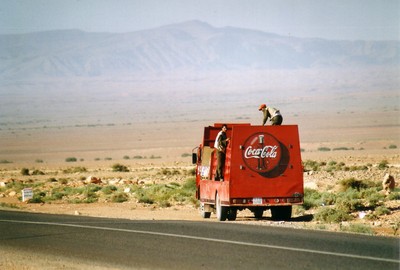 vehicule-coca-desert