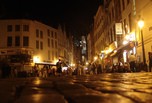 Les rues pavés la nuit